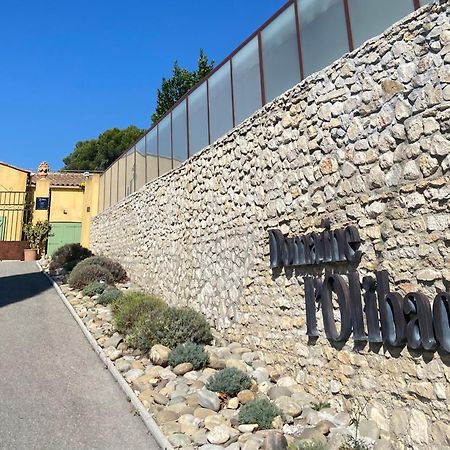 Domaine De L'Olibaou Panzió Venelles Kültér fotó